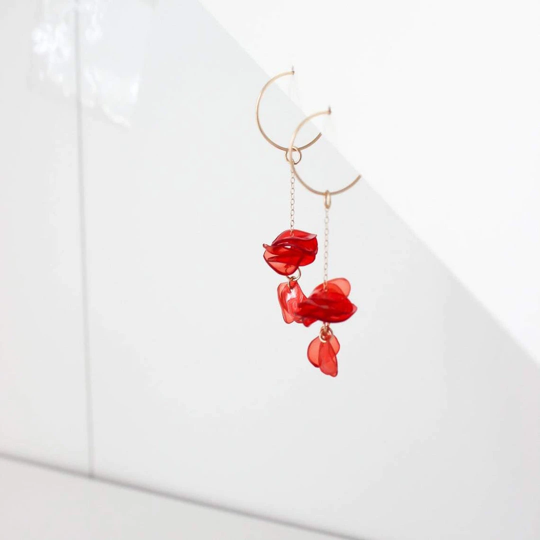 Giulia Letzi + META Jewelry Nina Upcycled Chain Drop Earrings - Coral Giulia Letzi + META Jewelry Nina Upcycled Chain Drop Earrings - Coral