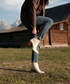 Nisolo Dari Boot - Bone