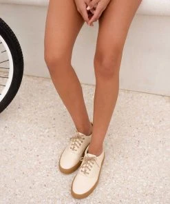 Nisolo Elayna Sneaker - Bone + Gum Shoes