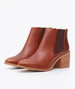 Nisolo Heeled Chelsea Boot - Brandy Shoes