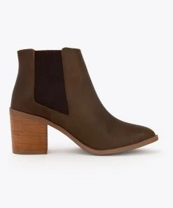Nisolo Shoes Heeled Chelsea Boot - Chocolate 9 Nisolo Shoes Heeled Chelsea Boot - Chocolate