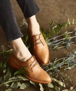 Nisolo Best Sellers James Oxford - Almond