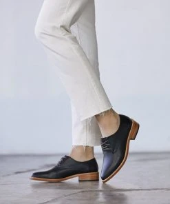Nisolo James Oxford - Black Best Sellers