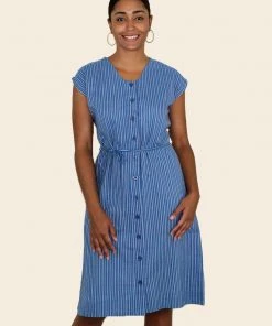 Passion Lilie Cara Button-Up Dress Clothing