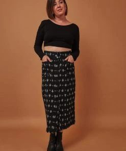 Passion Lilie Best Sellers Meredith Skirt 8 Passion Lilie Best Sellers Meredith Skirt