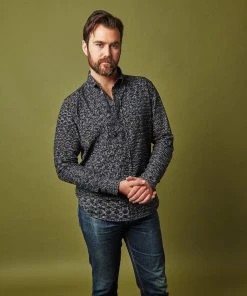 Passion Lilie Men's Timeless Button Down Shirt - Black