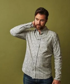 Passion Lilie Men's Timeless Button Down Shirt - Gray