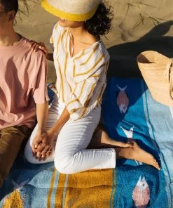 Caminito Pez Azul Upcycled Blanket