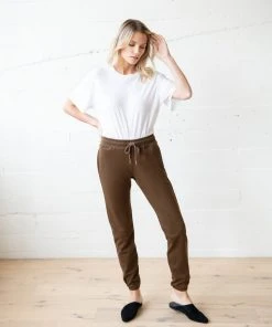 WVN All Star Jogger Activewear + Athleisure