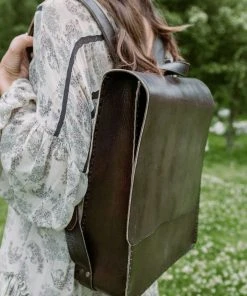 Purse & Clutch Accessories Leather Laptop Backpack - Charcoal