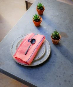 Soil To Studio Kitchen + Dining Zeenat Linen Napkin Set - Flamingo Pink