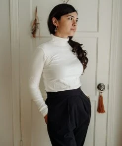 Mien Sol Mock Neck Long Sleeve Top