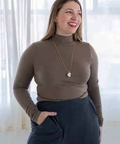 Mien Sol Mock Neck Long Sleeve Top