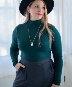 Mien Sol Mock Neck Long Sleeve Top