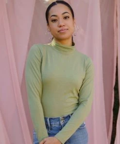 Mien Sol Mock Neck Long Sleeve Top