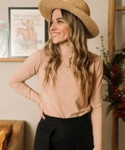 Mien Sol Mock Neck Long Sleeve Top