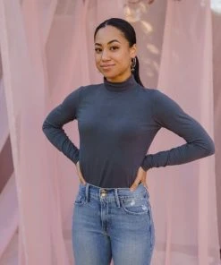 Mien Sol Mock Neck Long Sleeve Top