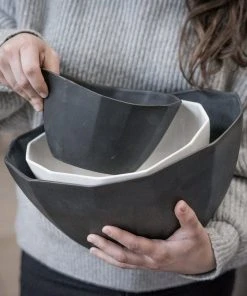The Bright Angle Porcelain Nesting Bowl Set - Mica Black 8 The Bright Angle Porcelain Nesting Bowl Set - Mica Black