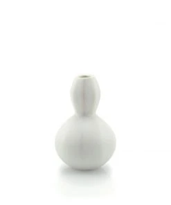 The Bright Angle Home Goods Sprout Bud Porcelain Vase - Silk White