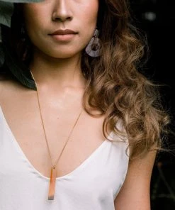 Hathorway Tinh Horn Pendant Necklace