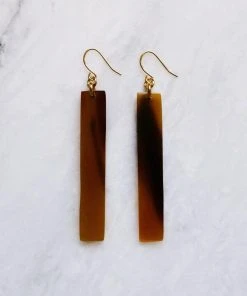 Hathorway Tinh Horn Bar Earrings