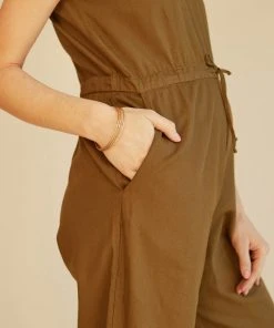 Nisolo Best Sellers Upcycled Thin Hammered Bangle