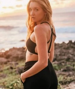 Wolven Recycled Pyramid Top - Onyx