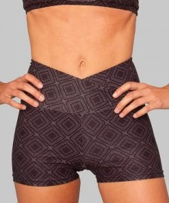 Wolven Crossover Recycled High-Waisted Short - Summit Activewear + Athleisure