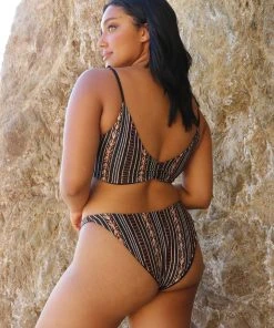 Wolven Reversible Ruched Recycled Swimsuit Top - Zephyr Best Sellers