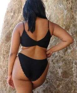 Wolven Reversible Ruched Recycled Swimsuit Top - Zephyr Best Sellers