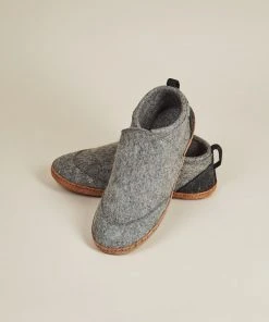 Kyrgies Women's Wool Tengries Slippers - Gray