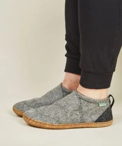 Kyrgies Women's Wool Tengries Slippers - Gray