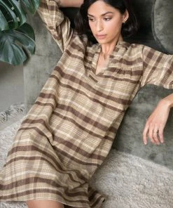 WVN Flannel Devon Dress Clothing