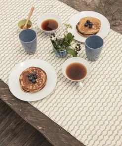 Zuahaza Kitchen + Dining Diamond Guanabana Table Runner